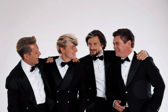 Кватро Originals