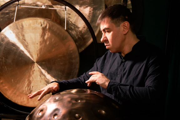 &Mcy;&ucy;&zcy;&ycy;&kcy;&acy; &pcy;&ocy;&dcy; &kcy;&ucy;&pcy;&ocy;&lcy;&ocy;&mcy; &zcy;&vcy;&iocy;&zcy;&dcy;&period; &Mcy;&acy;&kcy;&scy;&icy;&mcy; &Acy;&zcy;&icy;&zcy;&ocy;&vcy; &lpar;&khcy;&acy;&ncy;&gcy;&comma; &gcy;&ocy;&ncy;&gcy;&icy;&rpar;