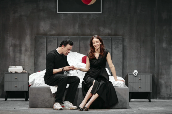 Спектакль "Острые предметы"