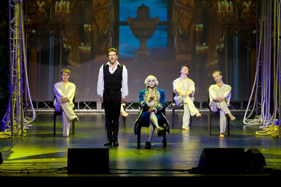 &Rcy;&ocy;&kcy;-&ocy;&pcy;&iecy;&rcy;&acy; "&YUcy;&ncy;&ocy;&ncy;&acy; &icy; &Acy;&vcy;&ocy;&scy;&softcy;"