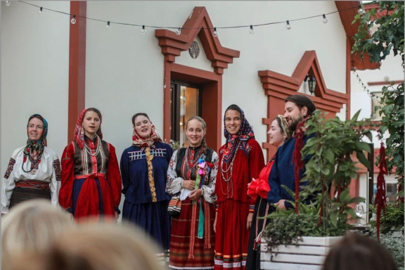 &Kcy;&ocy;&mcy;&ocy;&ncy;&softcy;&period; &Fcy;&ocy;&lcy;&softcy;&kcy;&lcy;&ocy;&rcy;&ncy;&ycy;&jcy; &acy;&ncy;&scy;&acy;&mcy;&bcy;&lcy;&softcy;