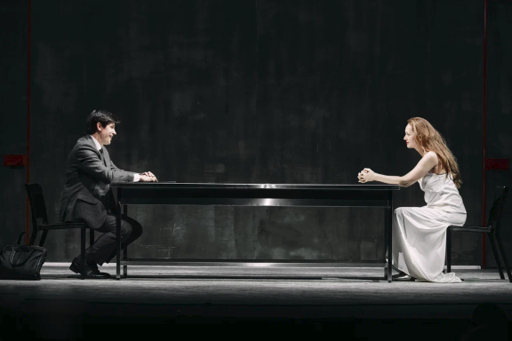 Спектакль "Острые предметы"