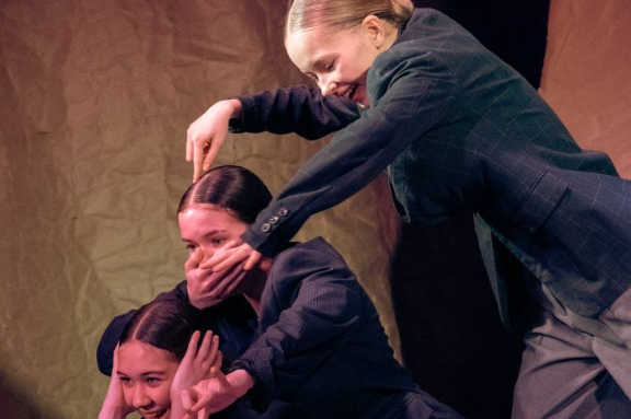 &Ocy;&tcy;&kcy;&rcy;&ocy;&jcy;&tcy;&iecy; &acy;&ncy;&gcy;&iecy;&lcy;&ucy; &dcy;&vcy;&iecy;&rcy;&softcy;&period; &Pcy;&lcy;&acy;&scy;&tcy;&icy;&chcy;&iecy;&scy;&kcy;&icy;&jcy; &scy;&pcy;&iecy;&kcy;&tcy;&acy;&kcy;&lcy;&softcy;