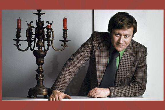 &laquo;&YAcy; &vcy;&ycy;&khcy;&ocy;&zhcy;&ucy; &ncy;&acy; &scy;&tscy;&iecy;&ncy;&ucy;&hellip;&raquo;