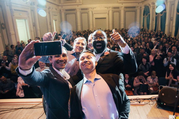 &Kcy;&lcy;&icy;&vcy; &Dcy;&zhcy;&ocy;&ncy;&scy; &lpar;&vcy;&ocy;&kcy;&acy;&lcy;&rpar; &icy; &acy;&ncy;&scy;&acy;&mcy;&bcy;&lcy;&softcy; "&Dcy;&ocy;&kcy;&tcy;&ocy;&rcy; &dcy;&zhcy;&acy;&zcy;"